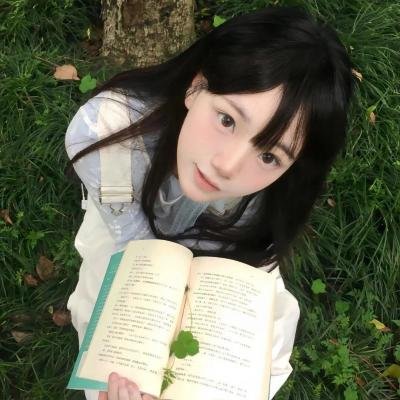 年轻女孩爱过来